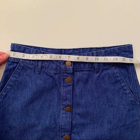 DONATED H&M Denim Button front high waisted miniskirt - Picture 2 of 5